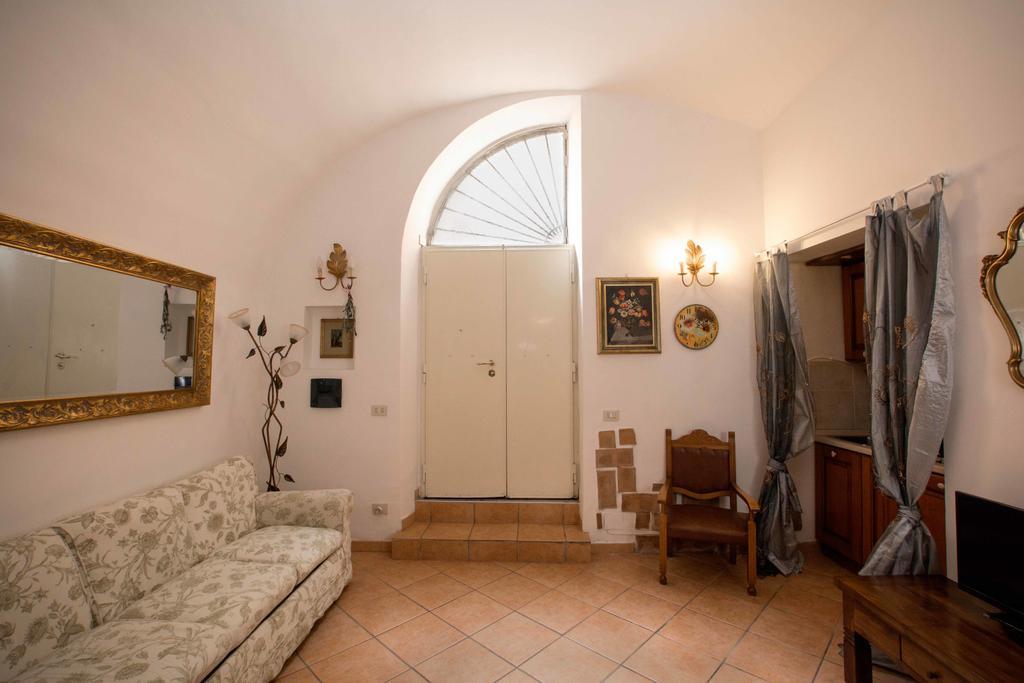 Quattro Cantoni R-Home Rome Ruang foto