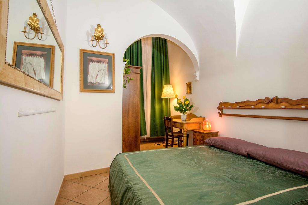Quattro Cantoni R-Home Rome Ruang foto